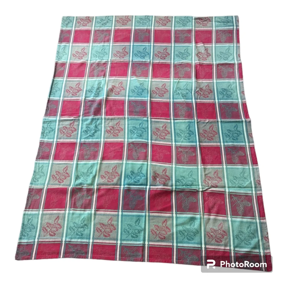 VTG Red Green Fall Leaves Rectangular Tablecloth 64